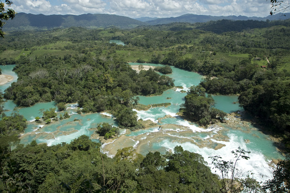 Overlook of Rio Santo Domingo at Las Nubes, Chiapas, Mexico with a 24mm lens